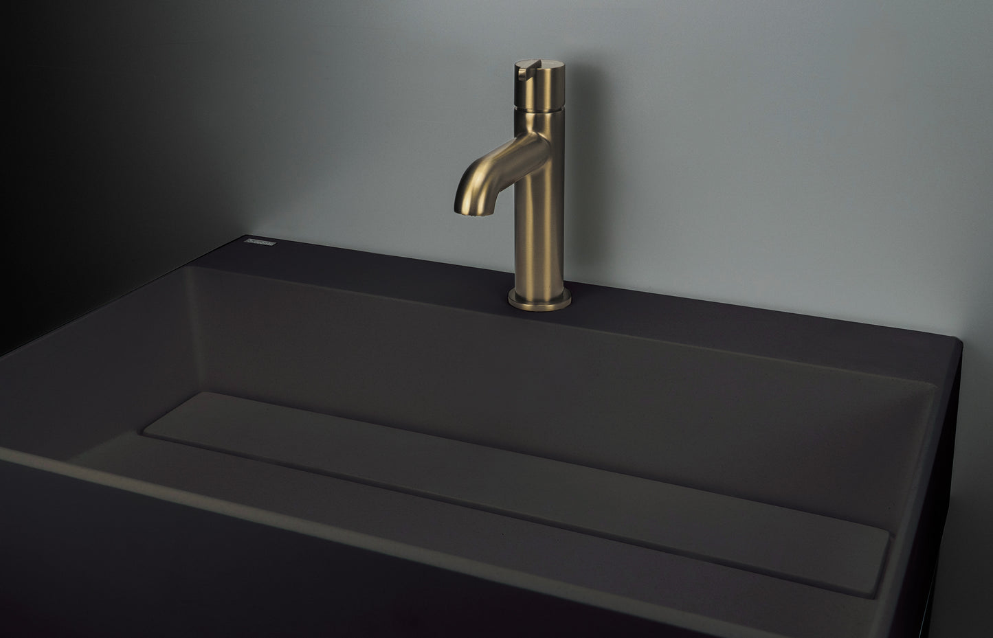 Izlietnes maisītājs SILIA 17 cm matēts zelts - N1 Home