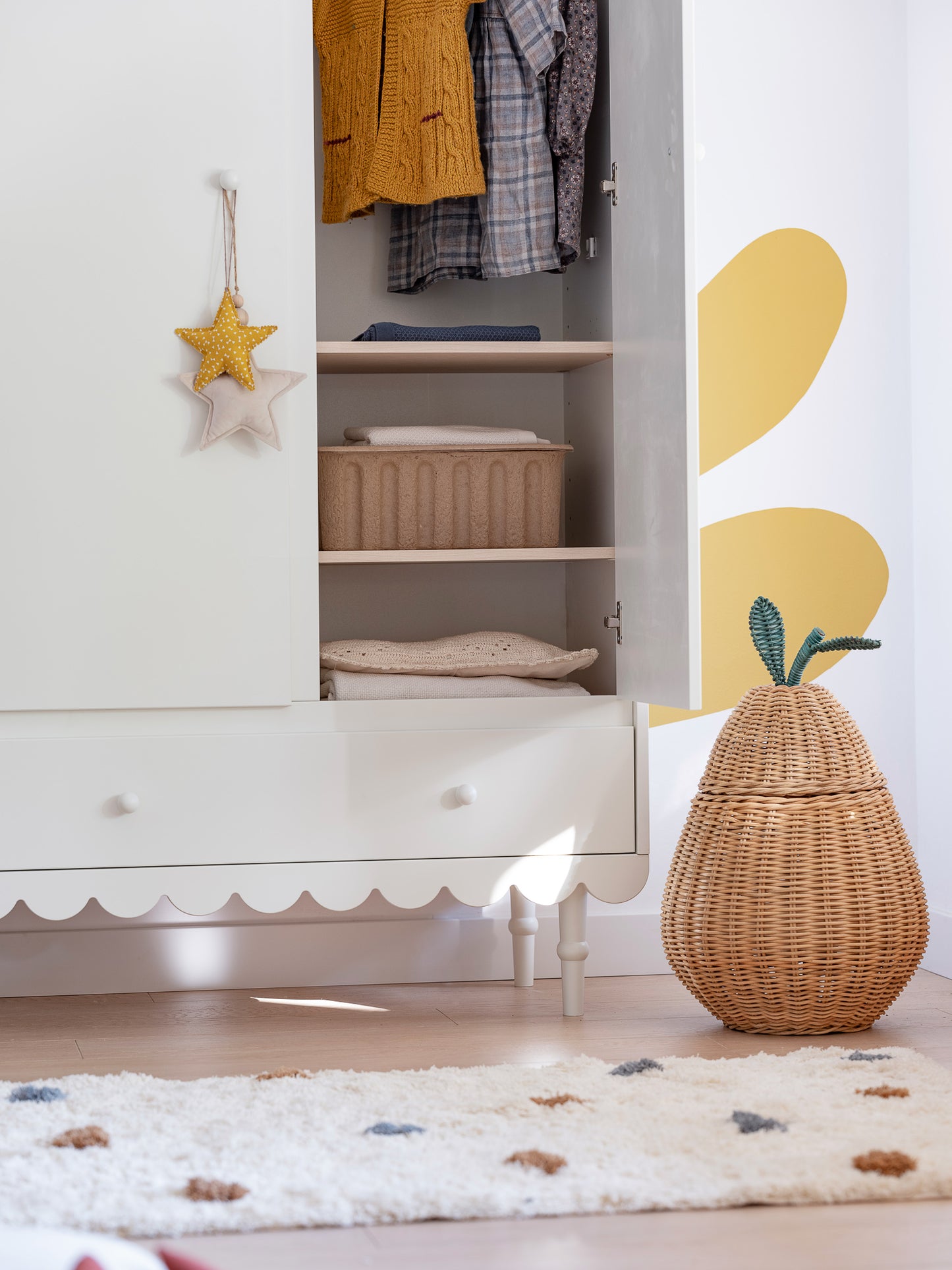 Skapis Bubi 203 x 154 x 50 cm balts - N1 Home