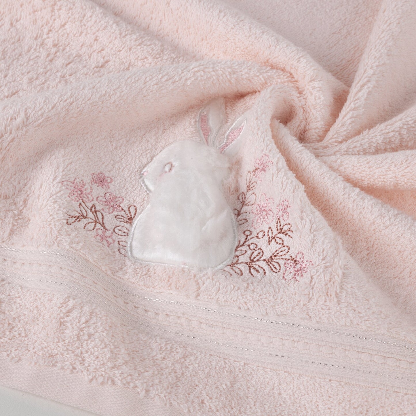 554bb7c27cc2fba2395ce3142568586b