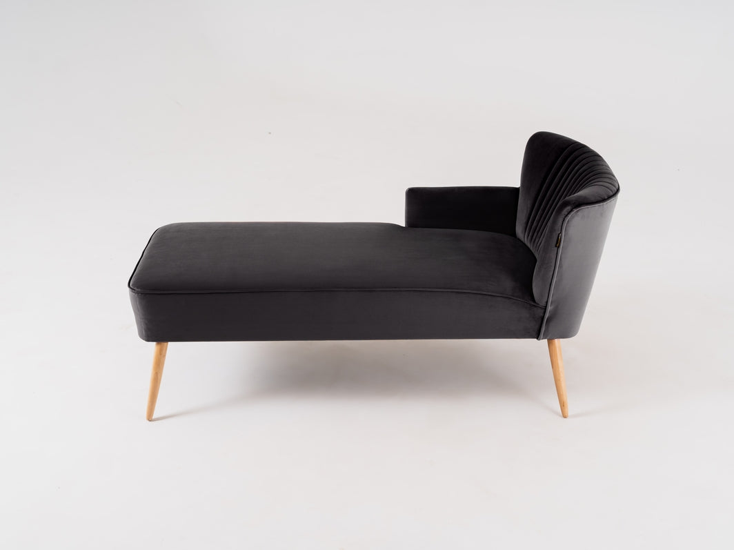 bd9ea5fc0caa244d050c0887fb9ec3ee