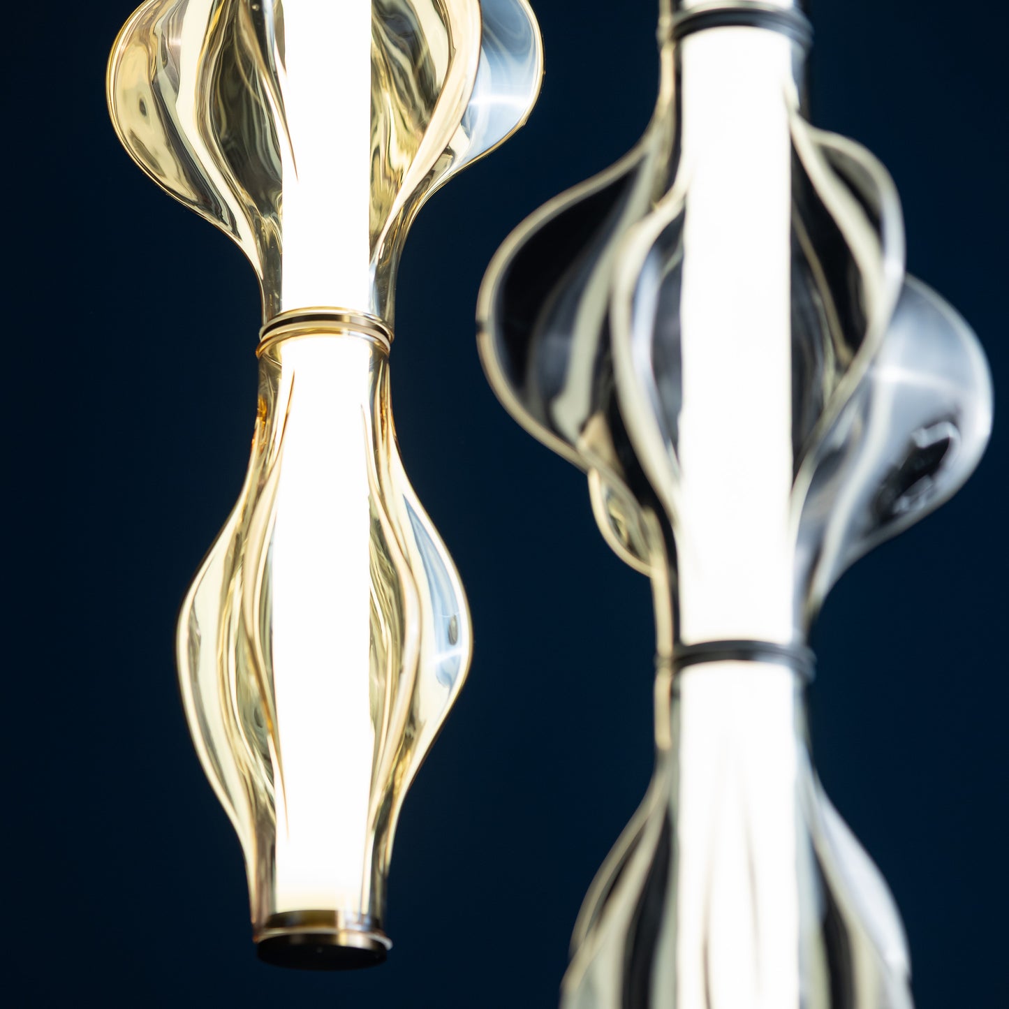 LED piekaramā lampa Elvis 22W 18/18/210 cm melns