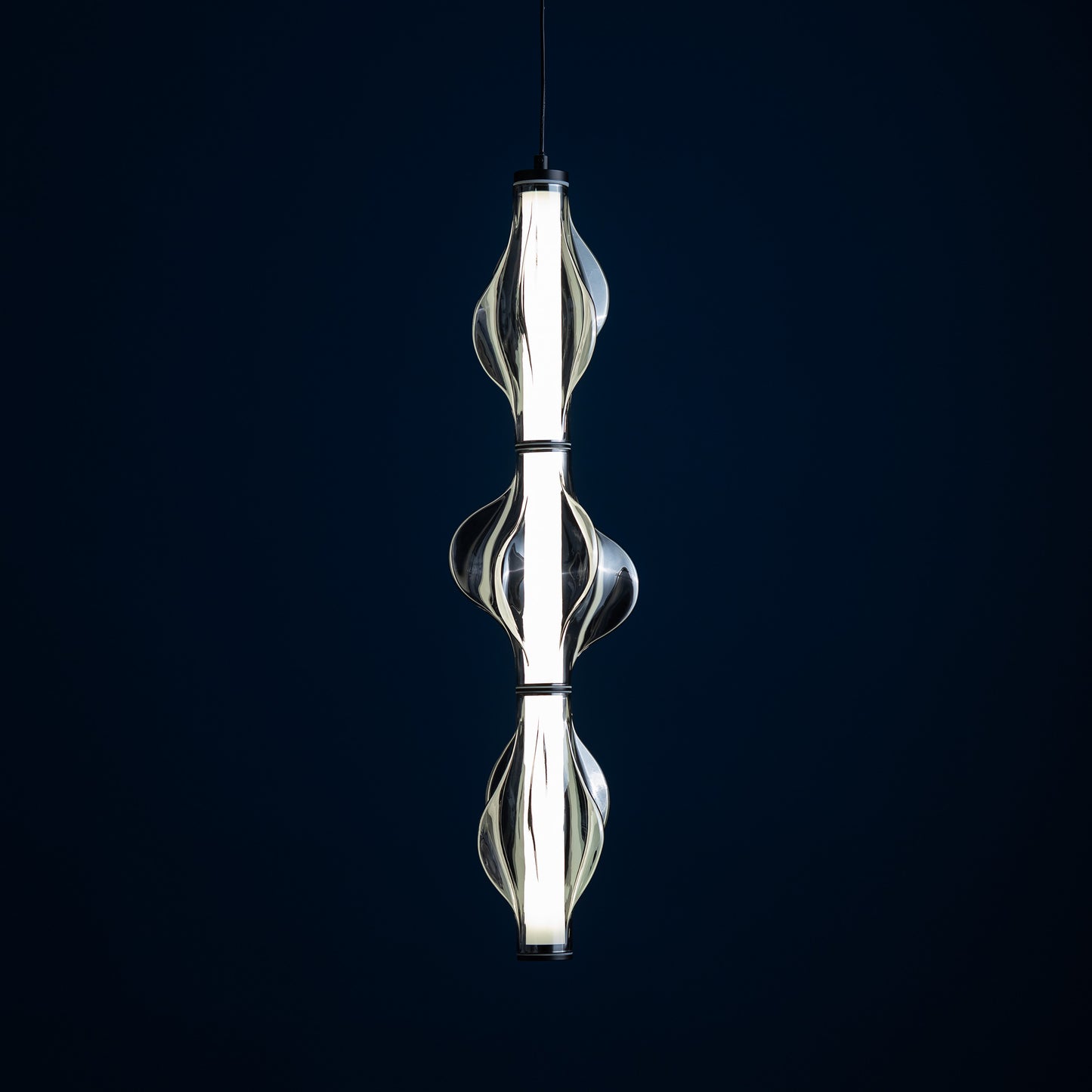 LED piekaramā lampa Elvis 22W 18/18/210 cm melns