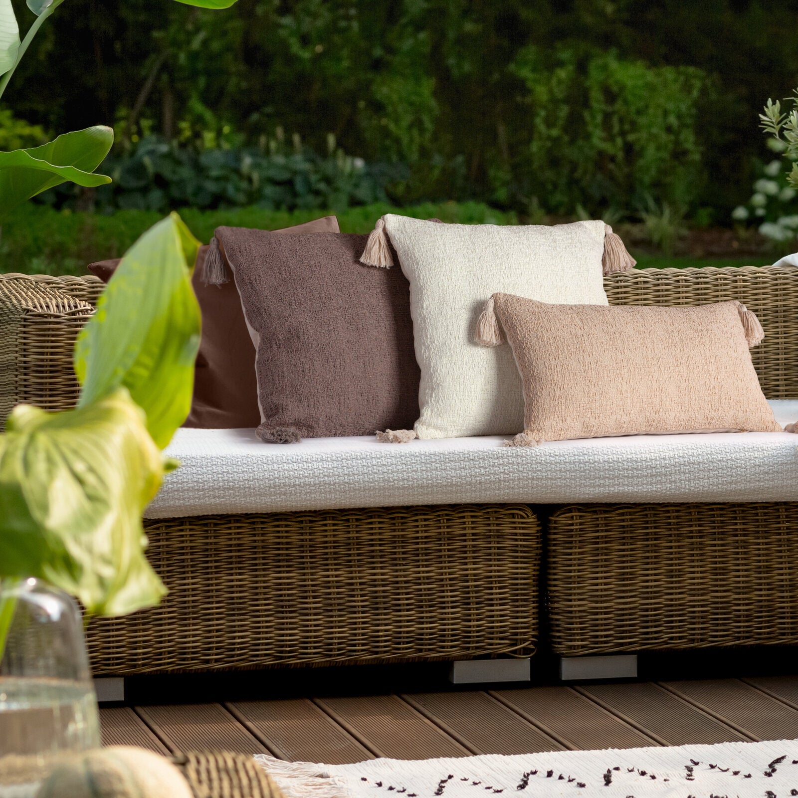 373777dc98ebefe77a8adb1d49607553