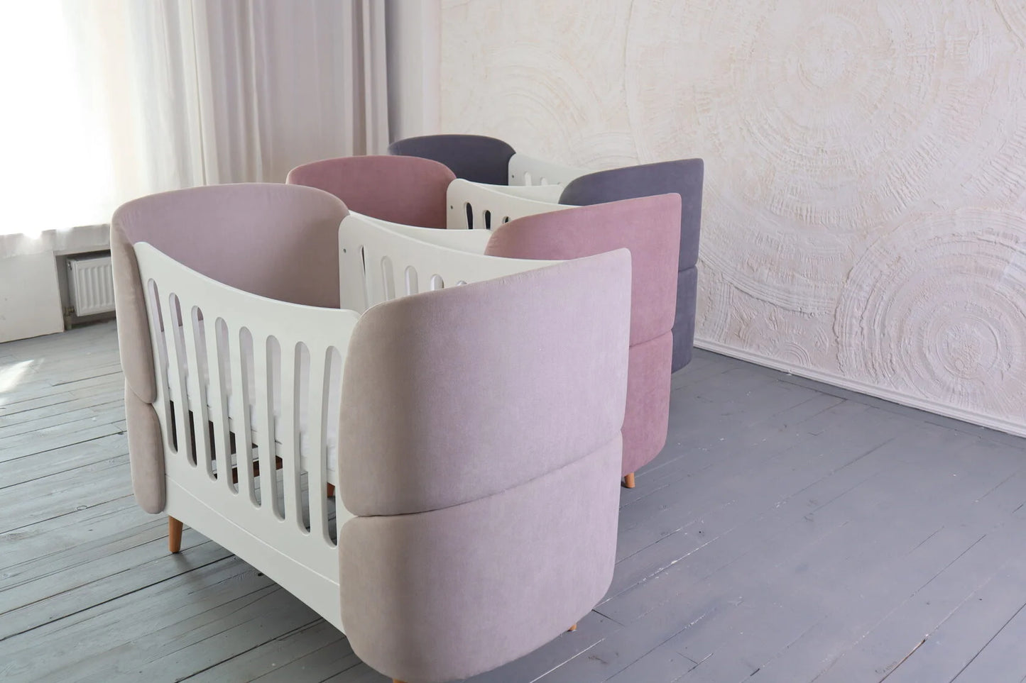 Ovāla bērnu gultiņa Transformers Fly Bed bukle 145/104/66 cm zaļa krāsa - N1 Home