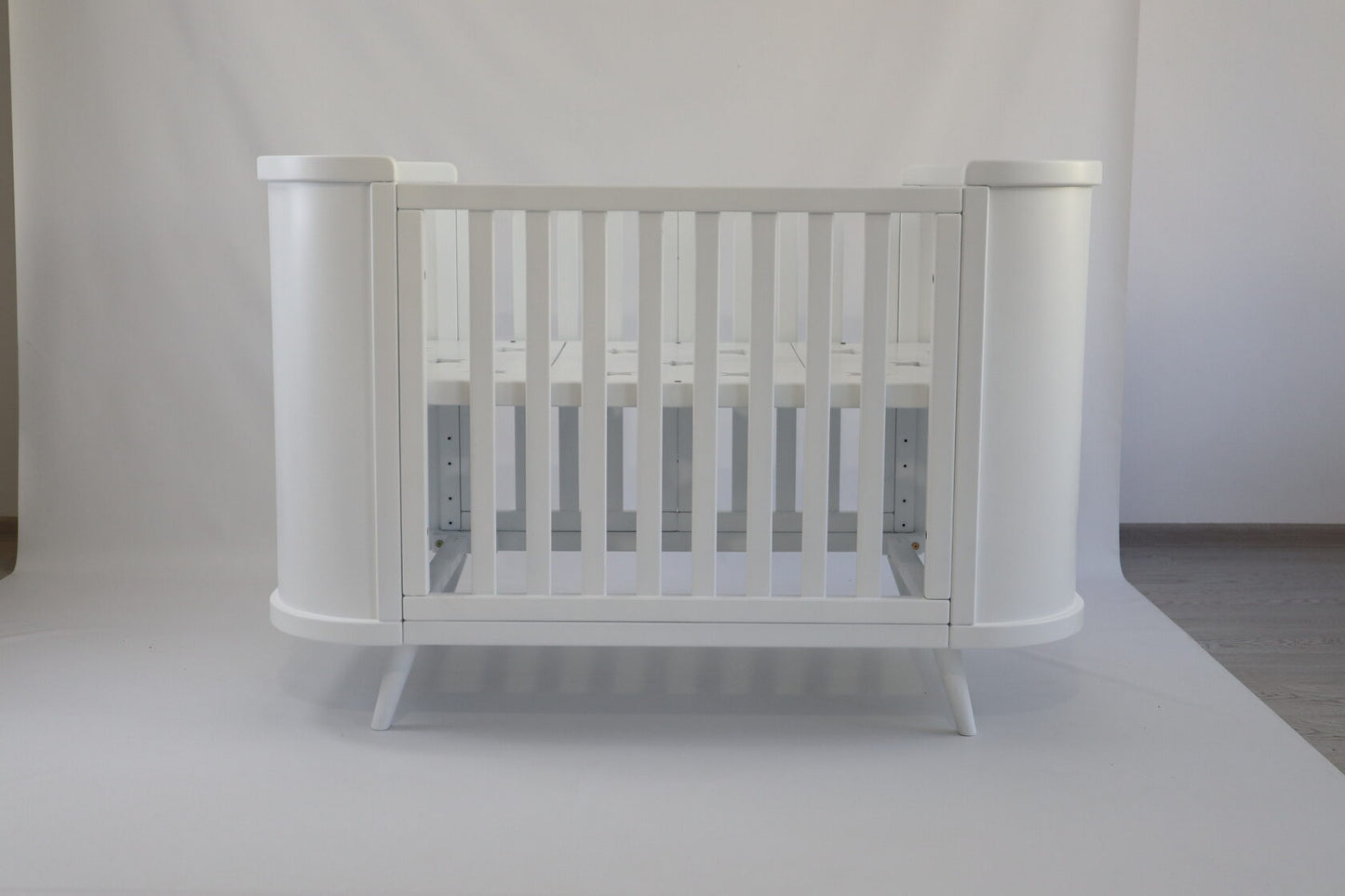 Gultiņa-transformers Boho ar kustīgu sienu 70/90-134 cm balts - N1 Home