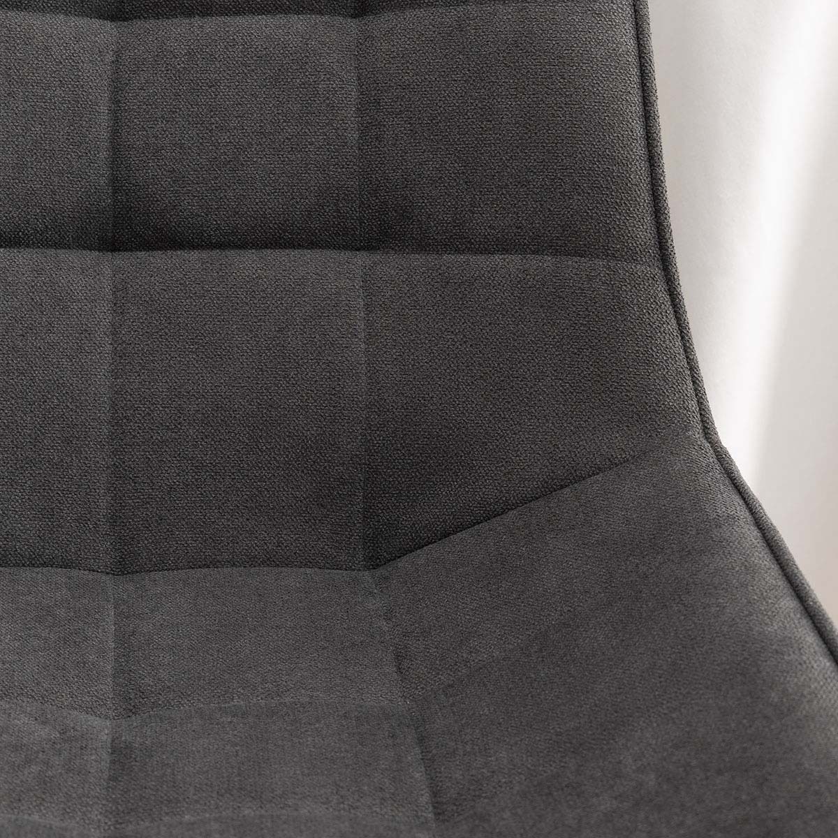 e728aaa903cfea10b0f71985bbd68355