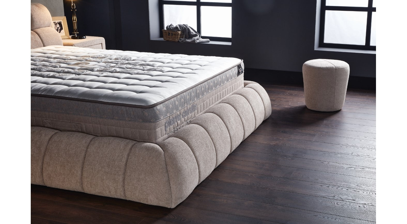 Gulta Ici 180/200 cm bēšs - N1 Home