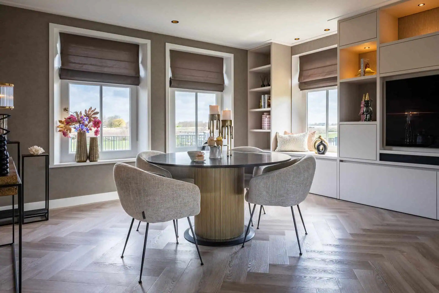 Galds Ironville gold Richmond Interiors 76/14 cm zelts/melns marmors - N1 Home