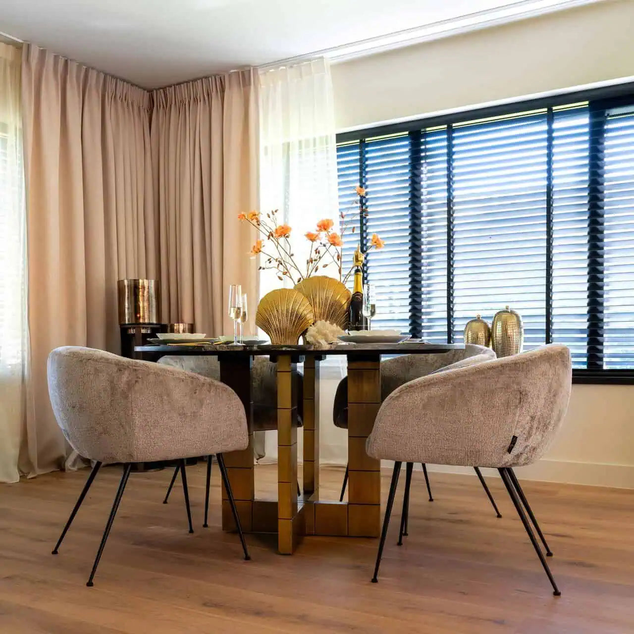 Vāze Richmond Interiors Noé big 29/30/9 cm zelts - N1 Home