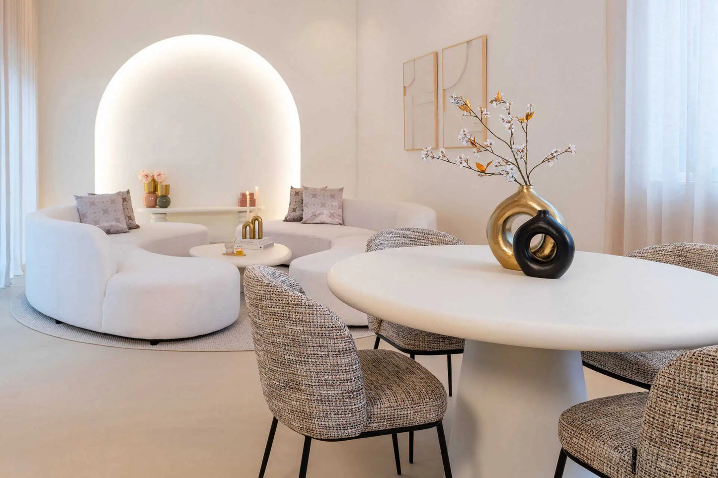 Galds Bloomstone white Richmond Interiors 76/130 cm balts - N1 Home