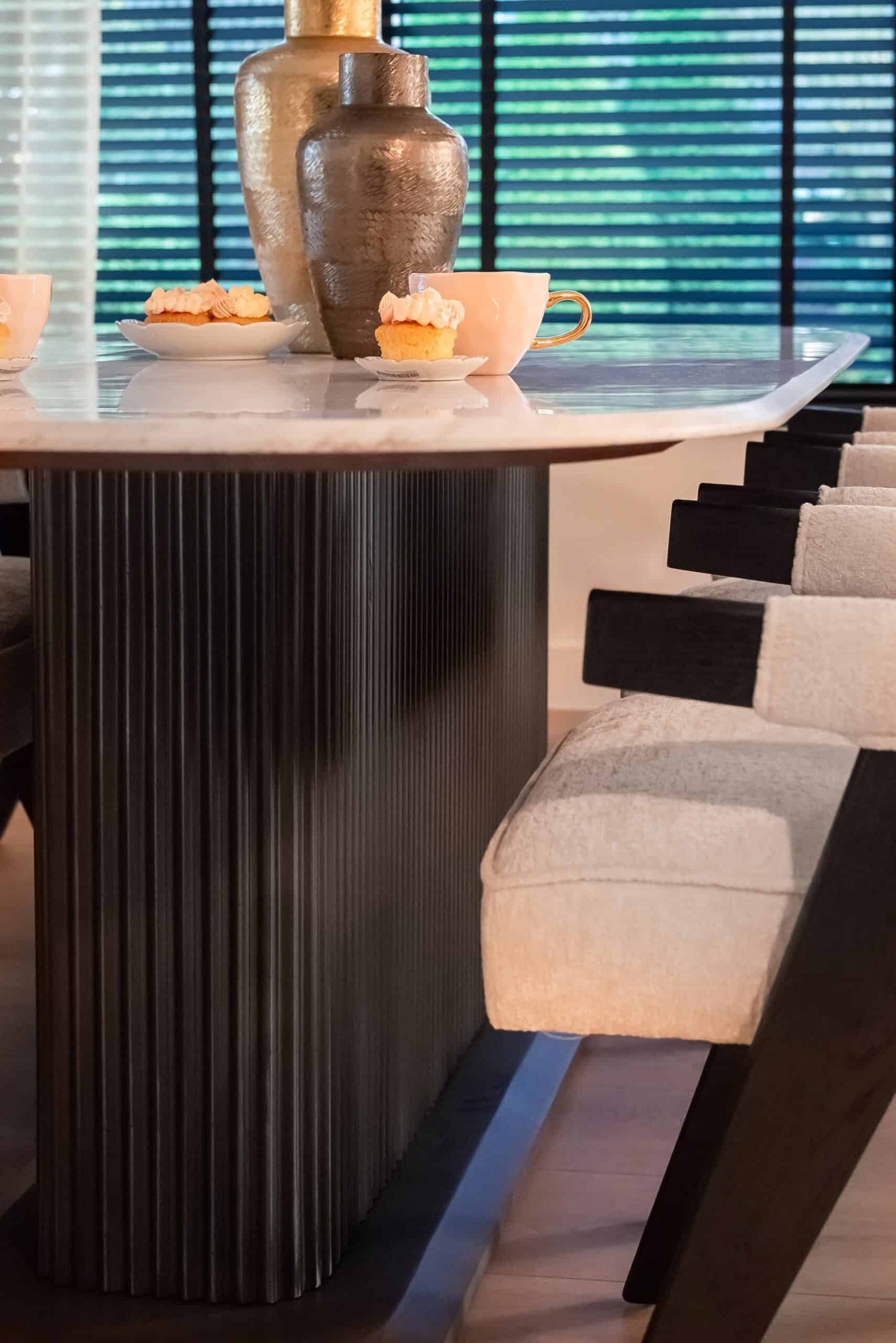 Galds Mayfield Richmond Interiors 230/76/100 cm brūns