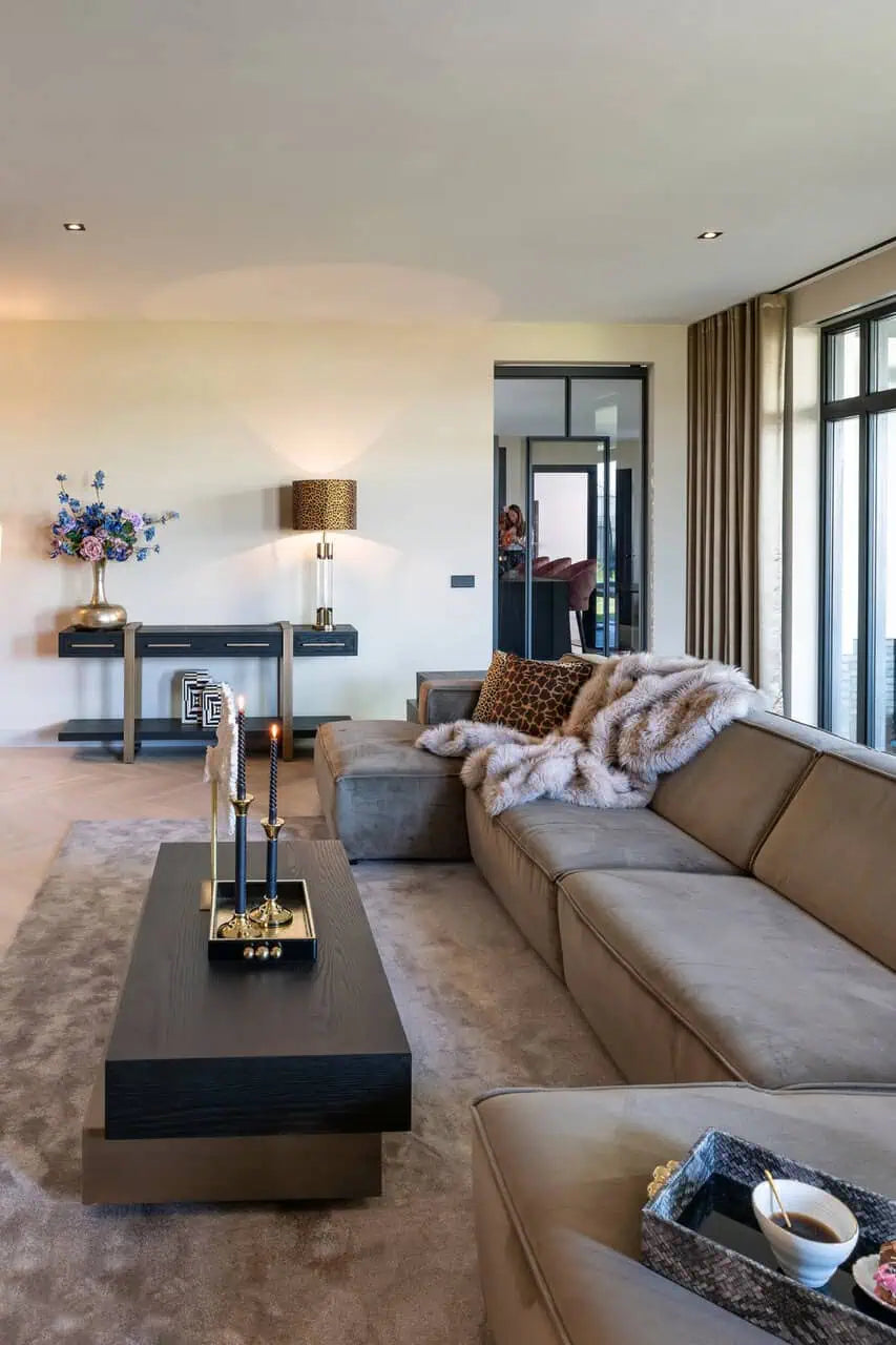 Konsole Cambon ar 3 atvilktnēm Richmond Interiors 80/180/45 cm tumša kafija - N1 Home