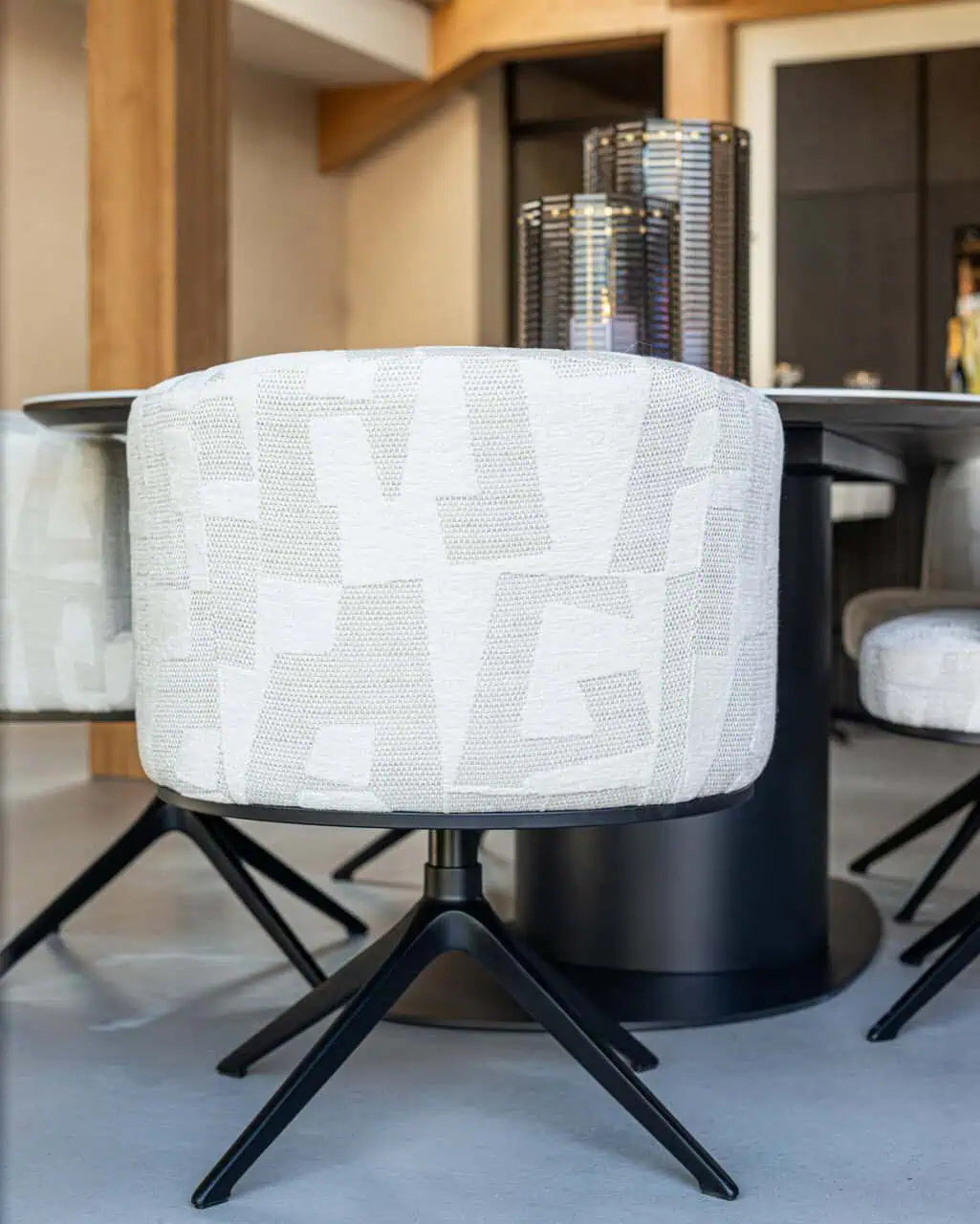 Krēsls Cheyenne Richmond Interiors 77/65/64 cm beige graffic - N1 Home