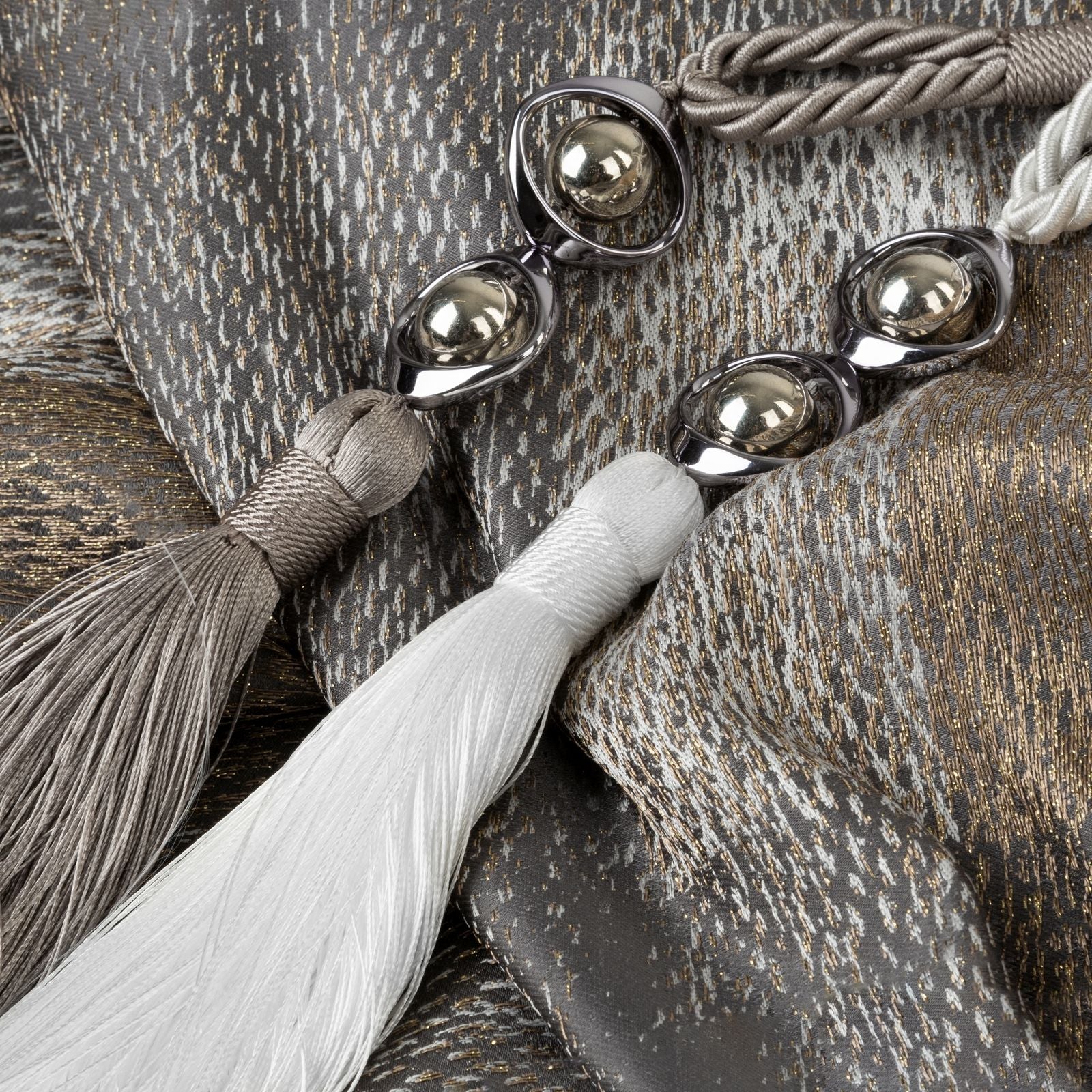 d835631e76ef88a21c4c521ae924a40e