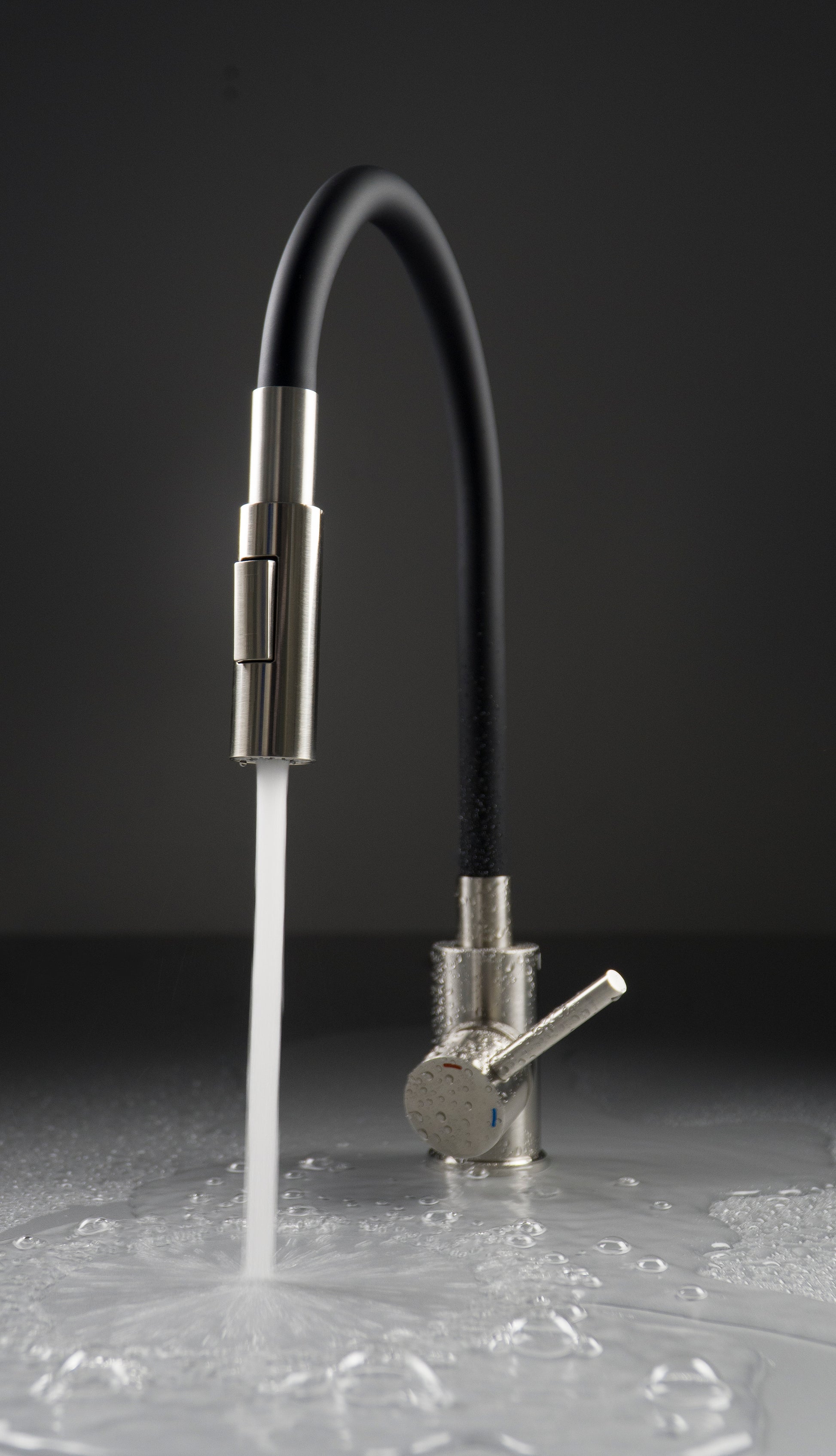 Virtuves maisītājs ar elastīgu snīpi - 2 veidu sprauslas Luno 400 mm matēts tērauds/antracīts - N1 Home