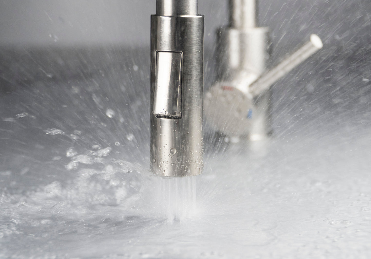 Virtuves maisītājs ar elastīgu snīpi - 2 veidu sprauslas Luno 400 mm matēts tērauds/pelēks - N1 Home