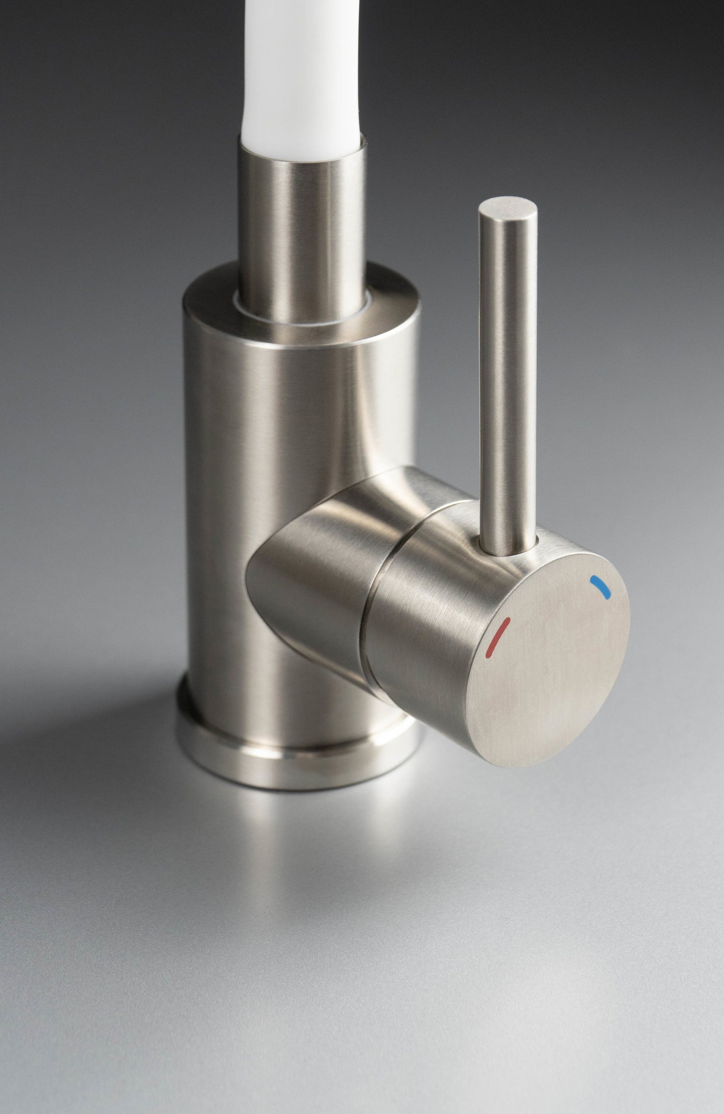 Virtuves maisītājs ar elastīgu uzgali Luno 38 cm bēšs/hroms - N1 Home