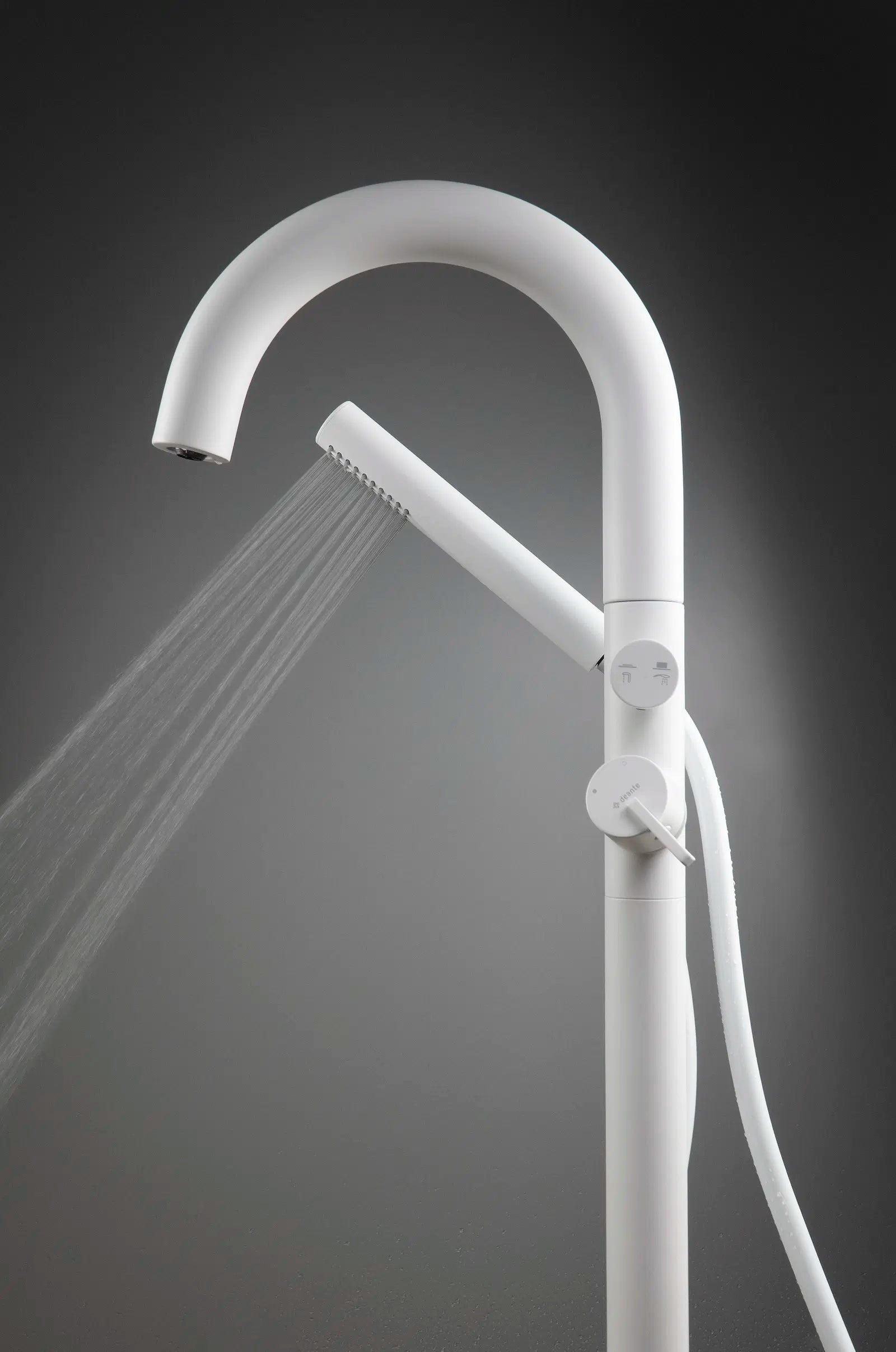 Vannas maisītājs, brīvi stāvošs, ar dušas komplektu Silia 150 cm hroms - N1 Home