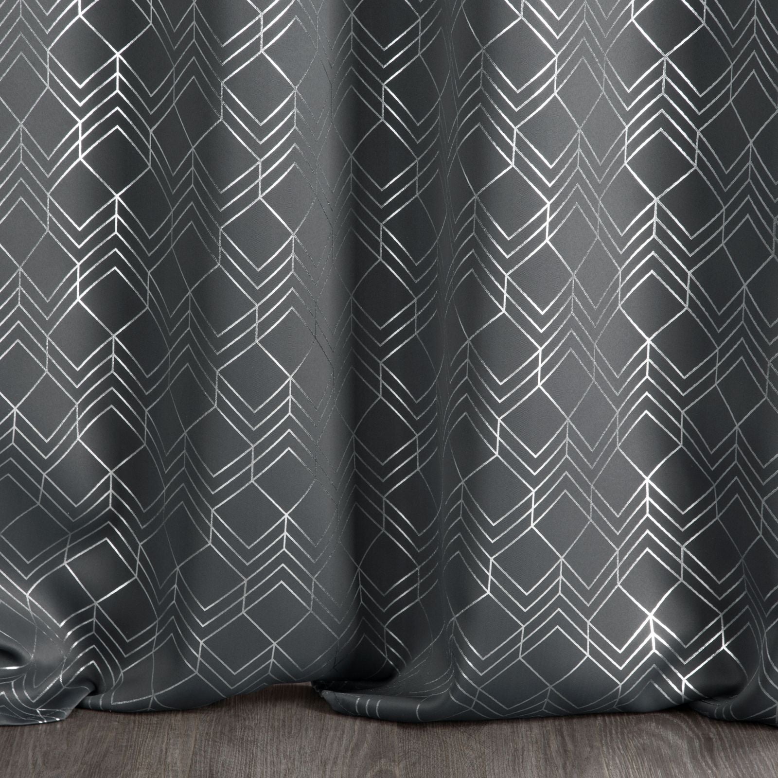 572496298de67f044cc53554c55628c9