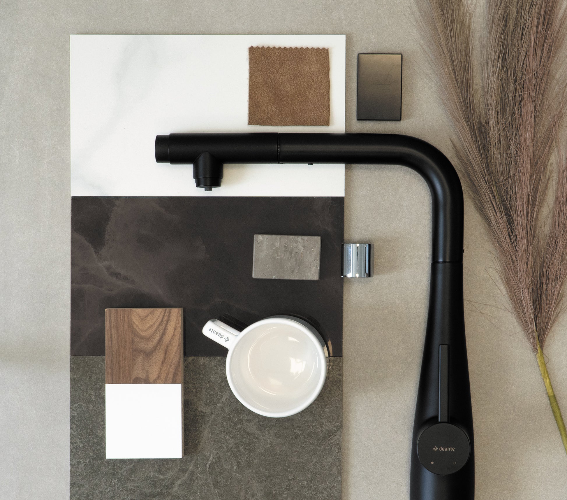 Virtuves jaucējkrāns ar ūdens filtra pieslēgumu un izvelkamu snīpi Eridan 33 cm titanium - N1 Home