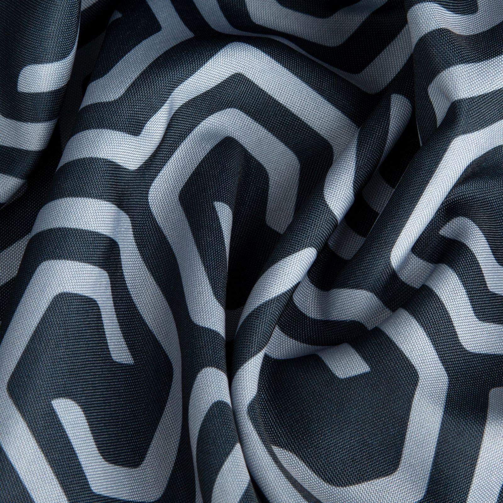 b46454f7f4f1ad2d413d6c034bad8a26