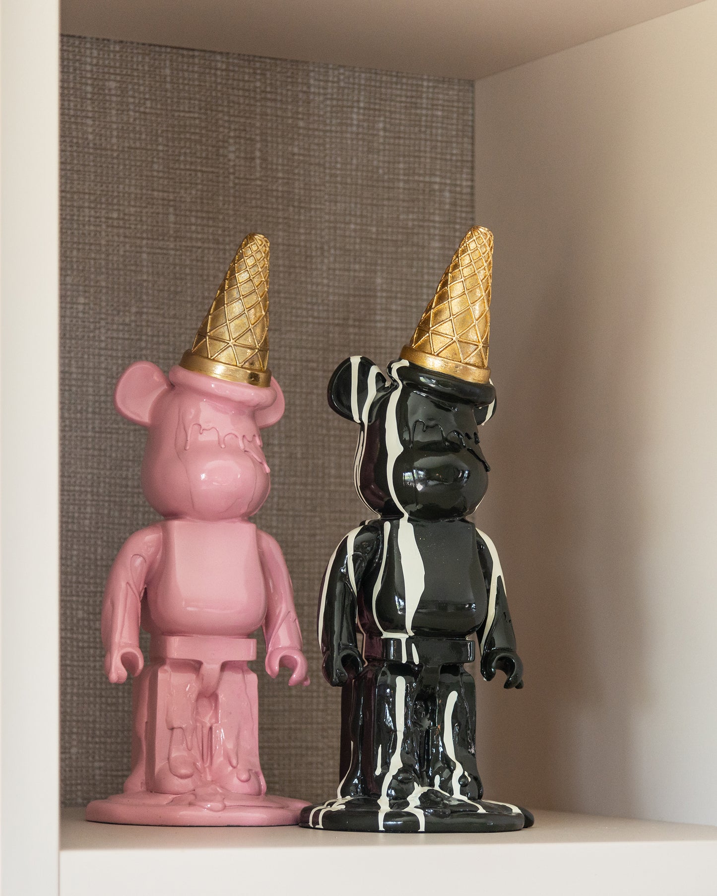 Dekoratīvs priekšmets Richmond Interiors Icebear 40/16/14 cm melns - N1 Home