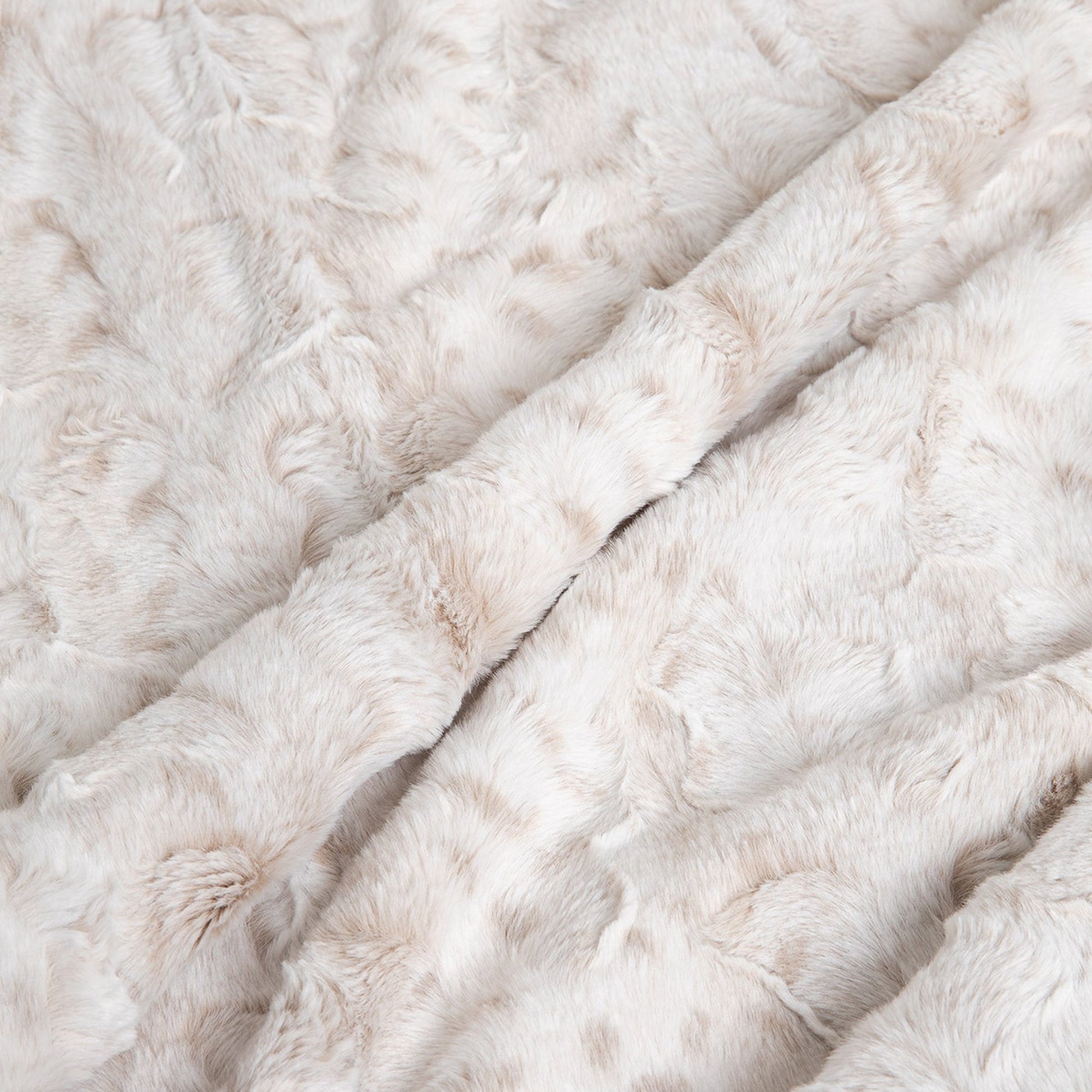 Sega Marči, izgatavota no truša kažokādas imitācijas 150x200 cm bēšs - N1 Home