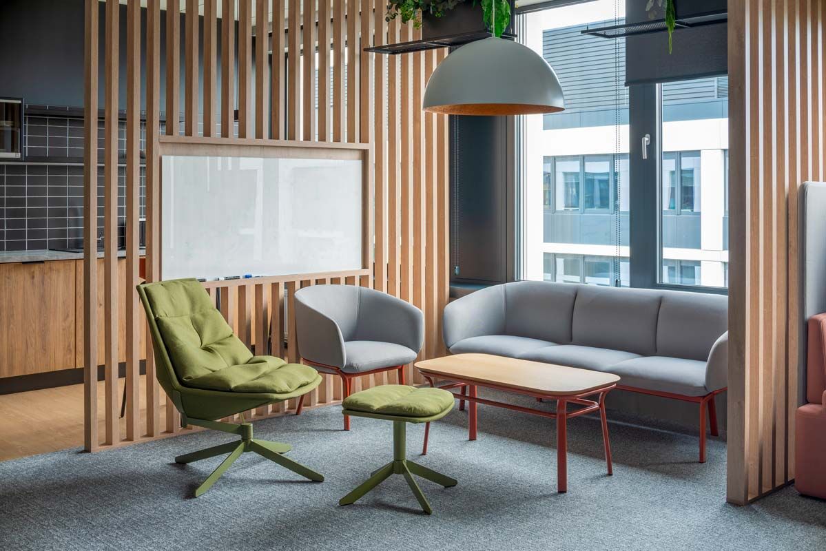 Krēsls Fafn 69/81/88 cm rozā/dažādas polsterējuma krāsas - N1 Home