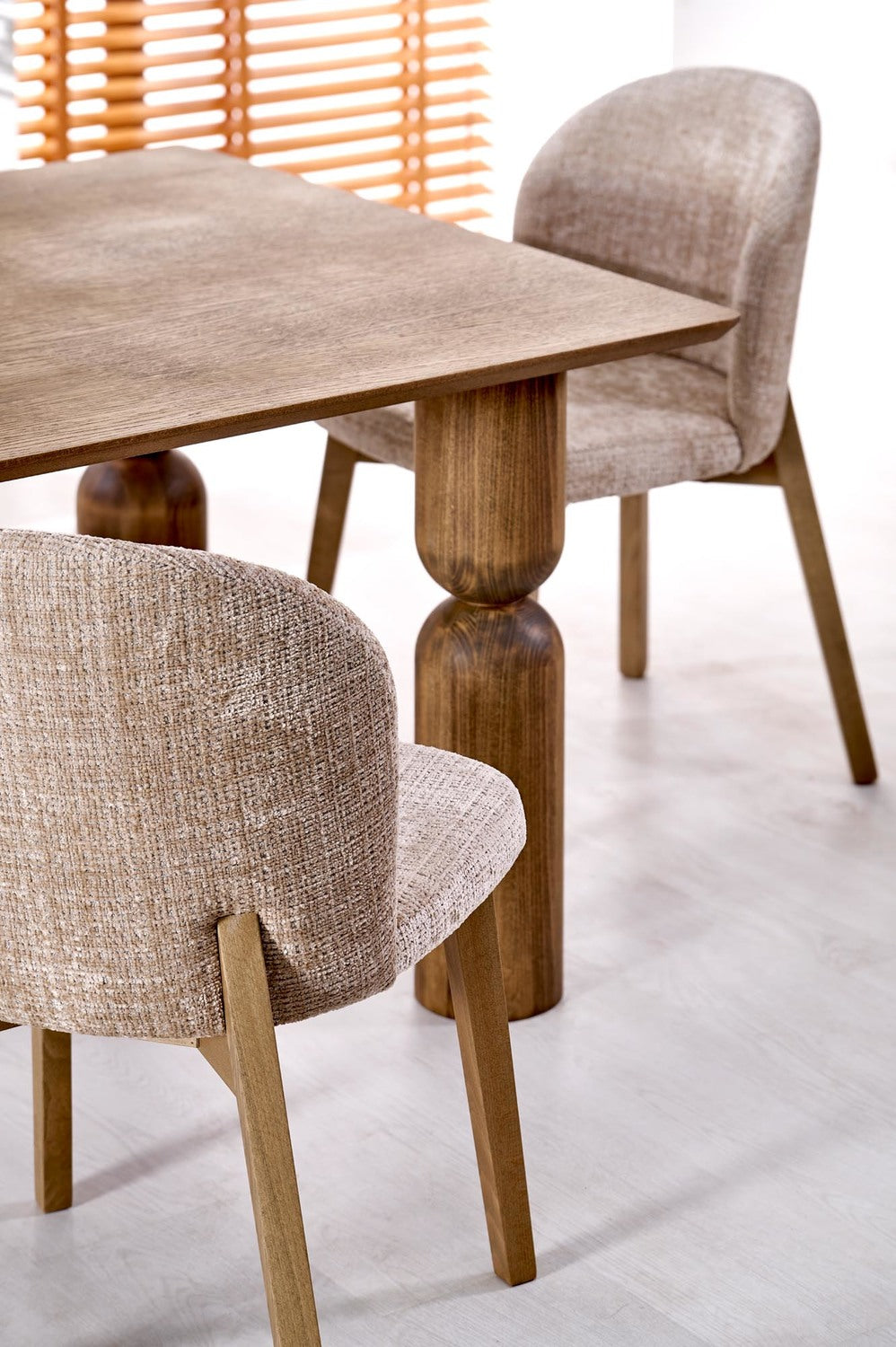 Galds Melta 200/101/76 cm gaišš valrieksts - N1 Home