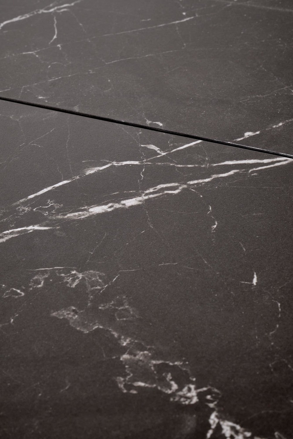 Galds Volans 140; 160/90/67 cm melns marmors/ozols - N1 Home