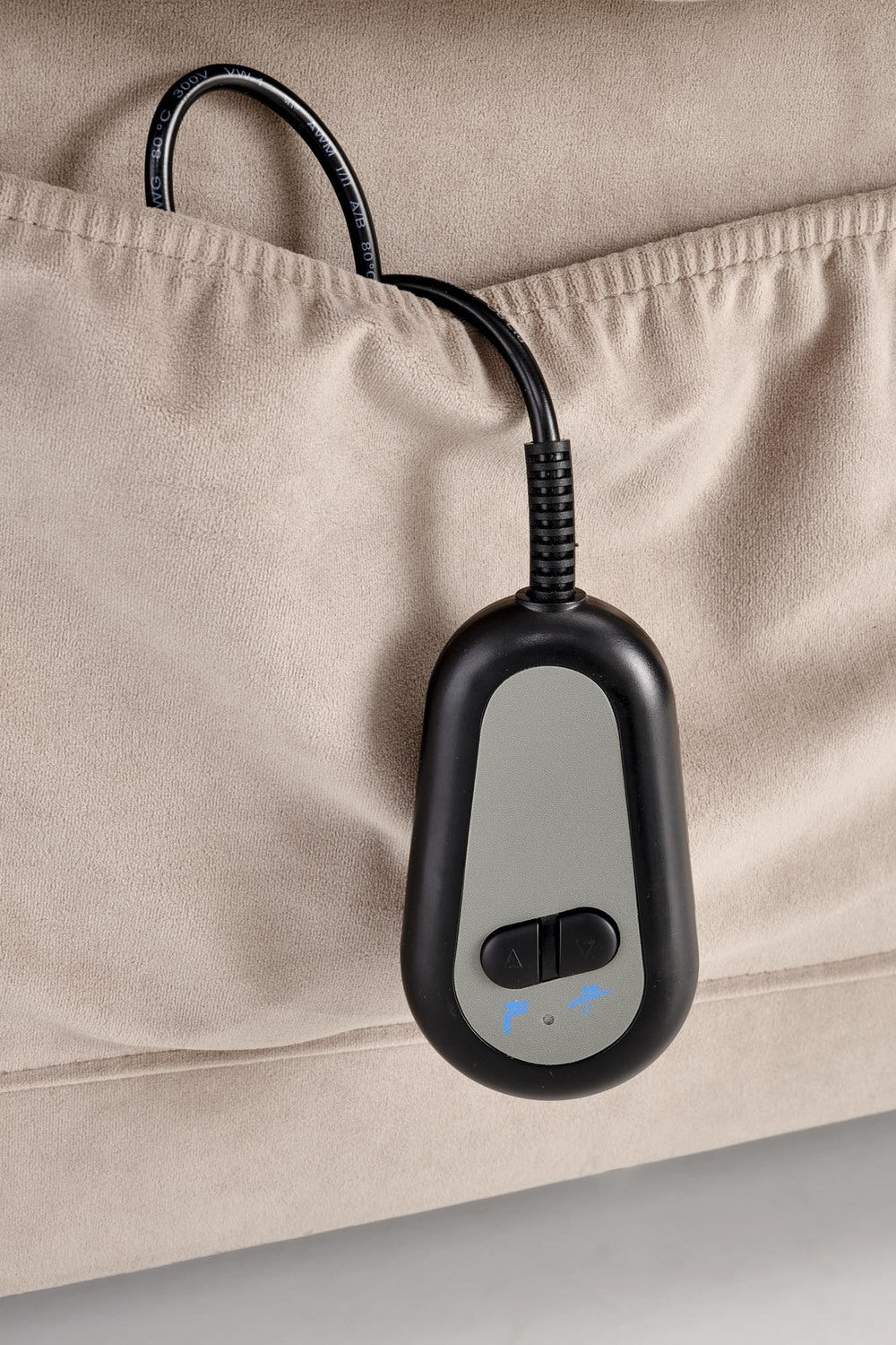 Atpūtas krēsls ar elektrisko atgāšanas funkciju Horta 97/158/53 cm bēšs