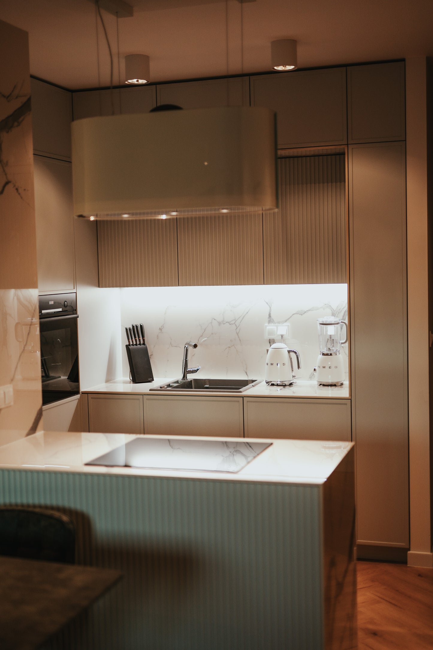 Virtuves jaucējkrāns ar izvelkamu snīpi Silia 253 mm hroms - N1 Home