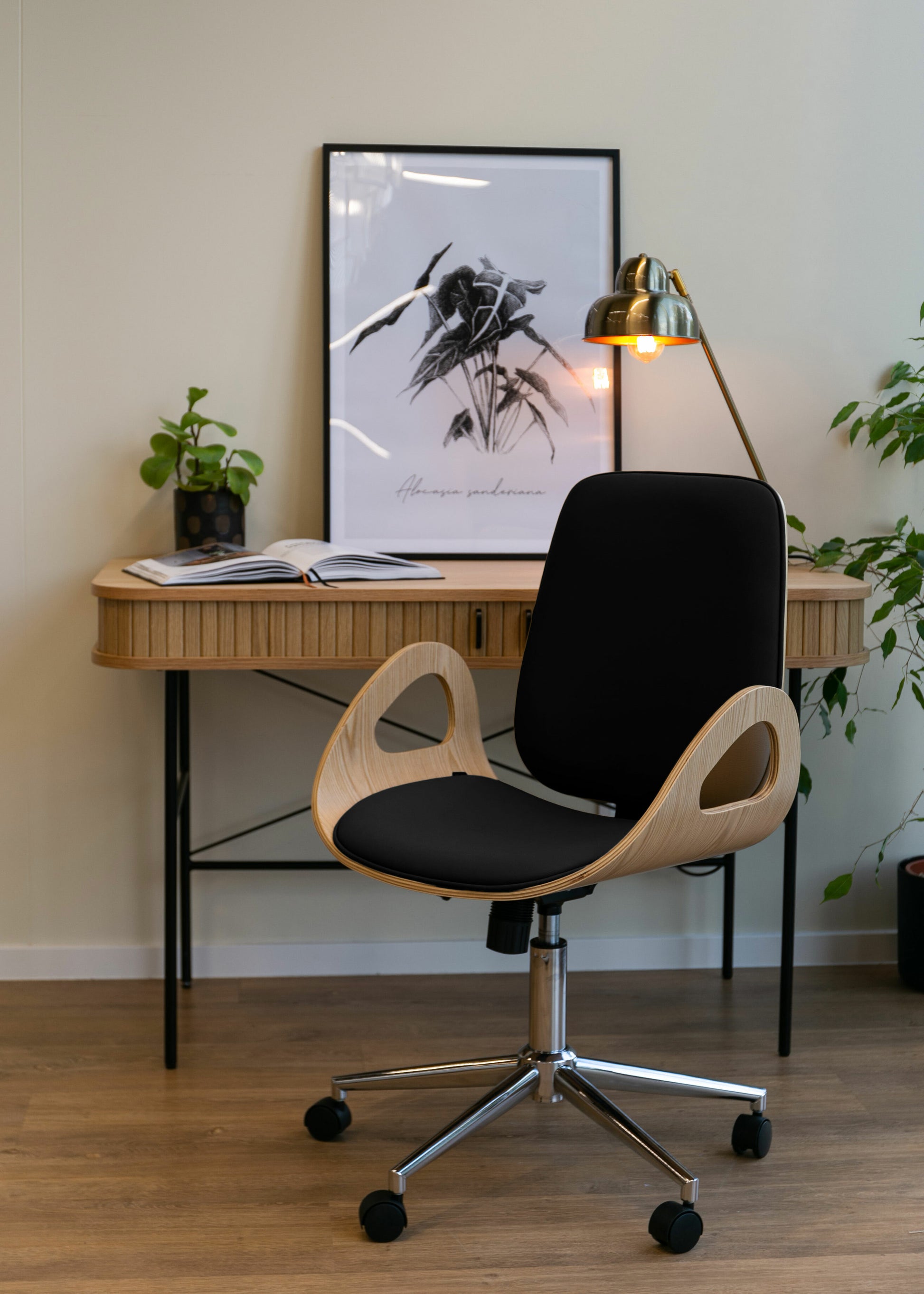Grozāms koka krēsls Buro, melns eko-āda/saplāksnis 91/56/58 cm - N1 Home