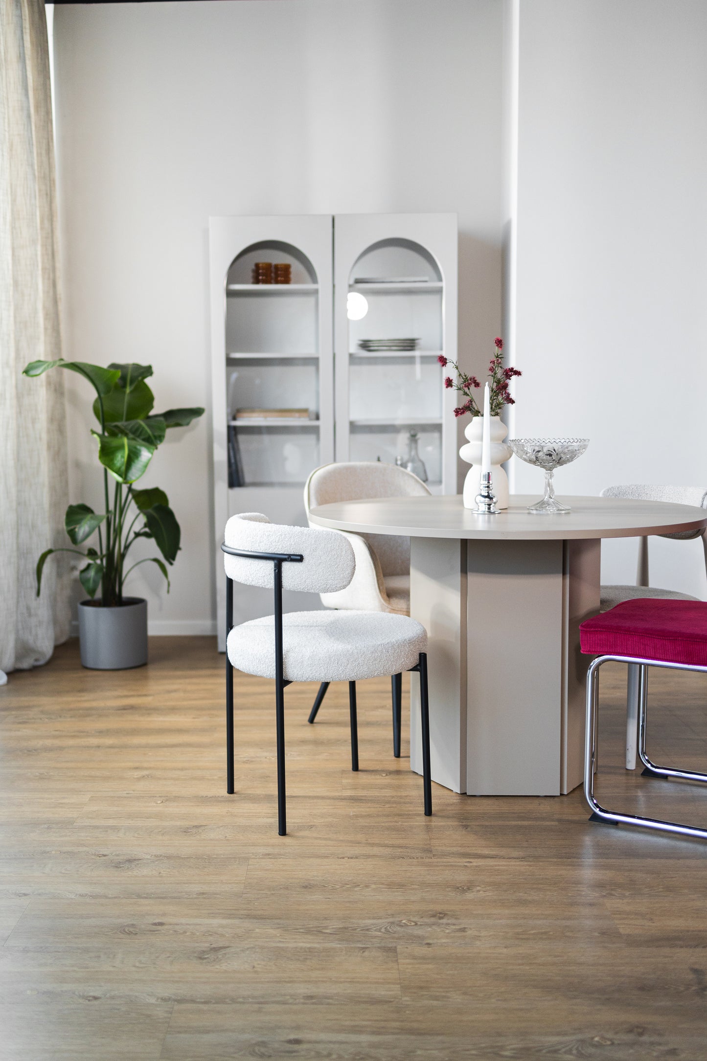 Krēsls Femisa 77/50/55 cm gaiši bēšs bukle - N1 Home