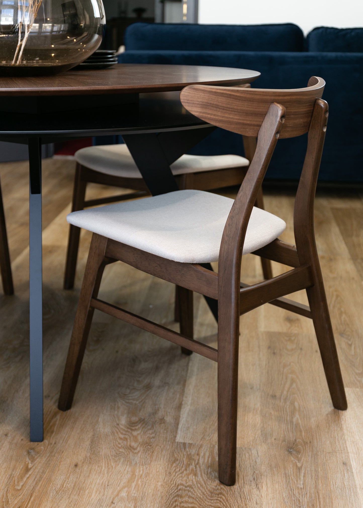 Krēsls Gudli 77/49/52 cm rieksts/bēšs - N1 Home