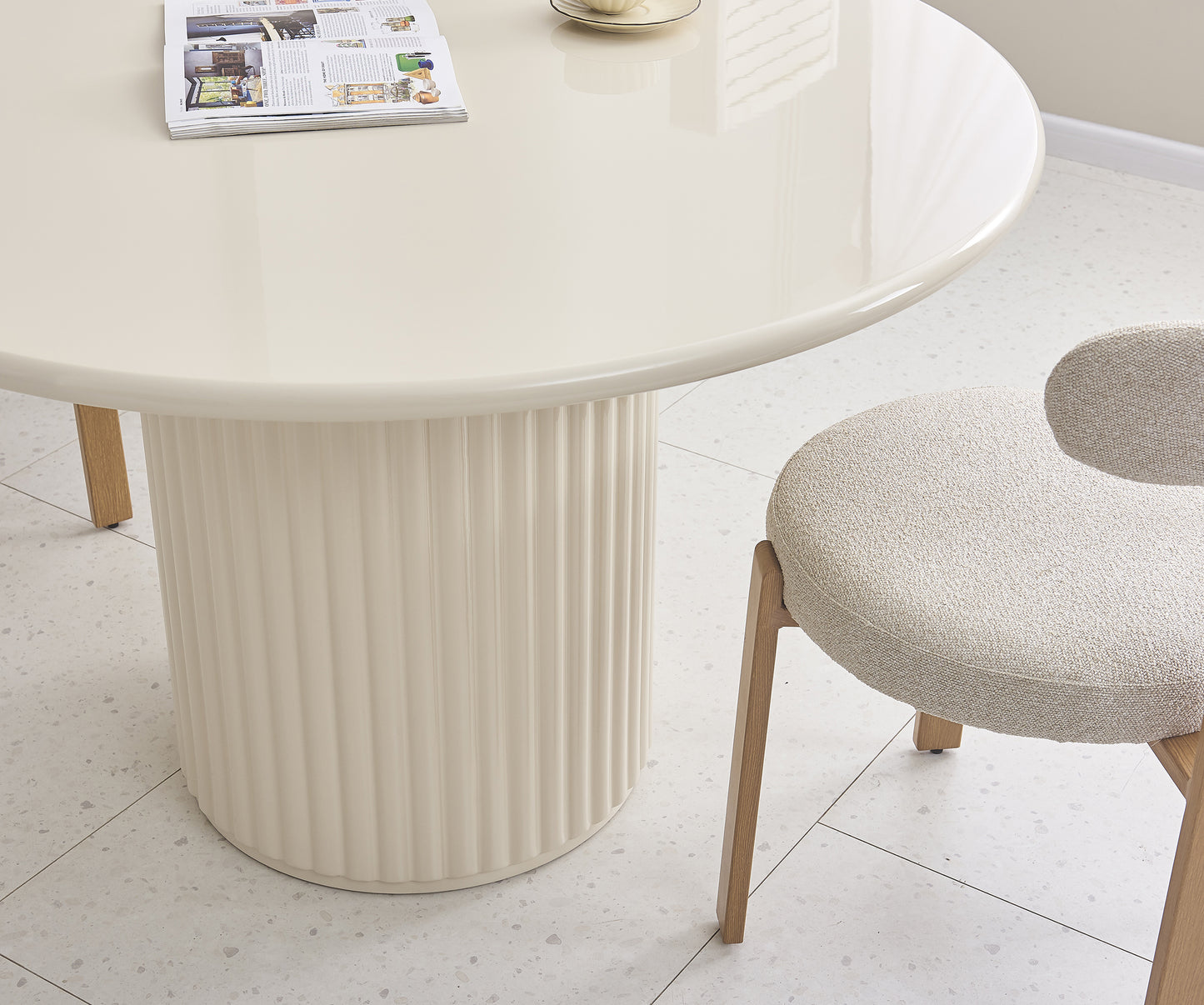 Galds Prino 120/120/76 cm krēms