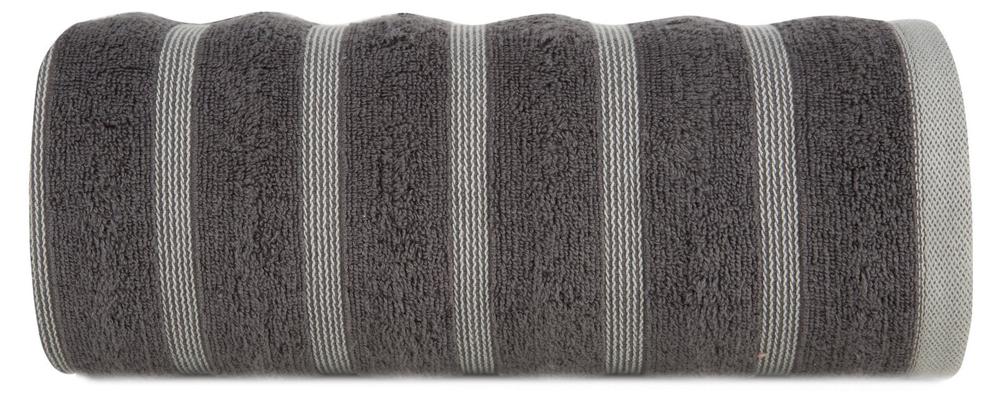 cea544d4b26bc25db55e4e3bf637b7be