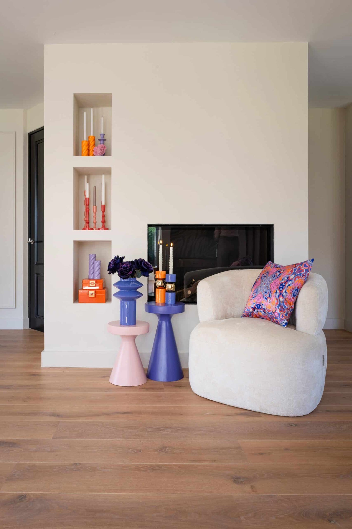 Kafijas galds Kimble Richmond Interiors 30/54/30 cm purple