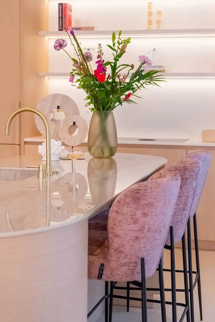 Dekoratīvs priekšmets Richmond Interiors Manou small 29/20/8 cm bēšs - N1 Home