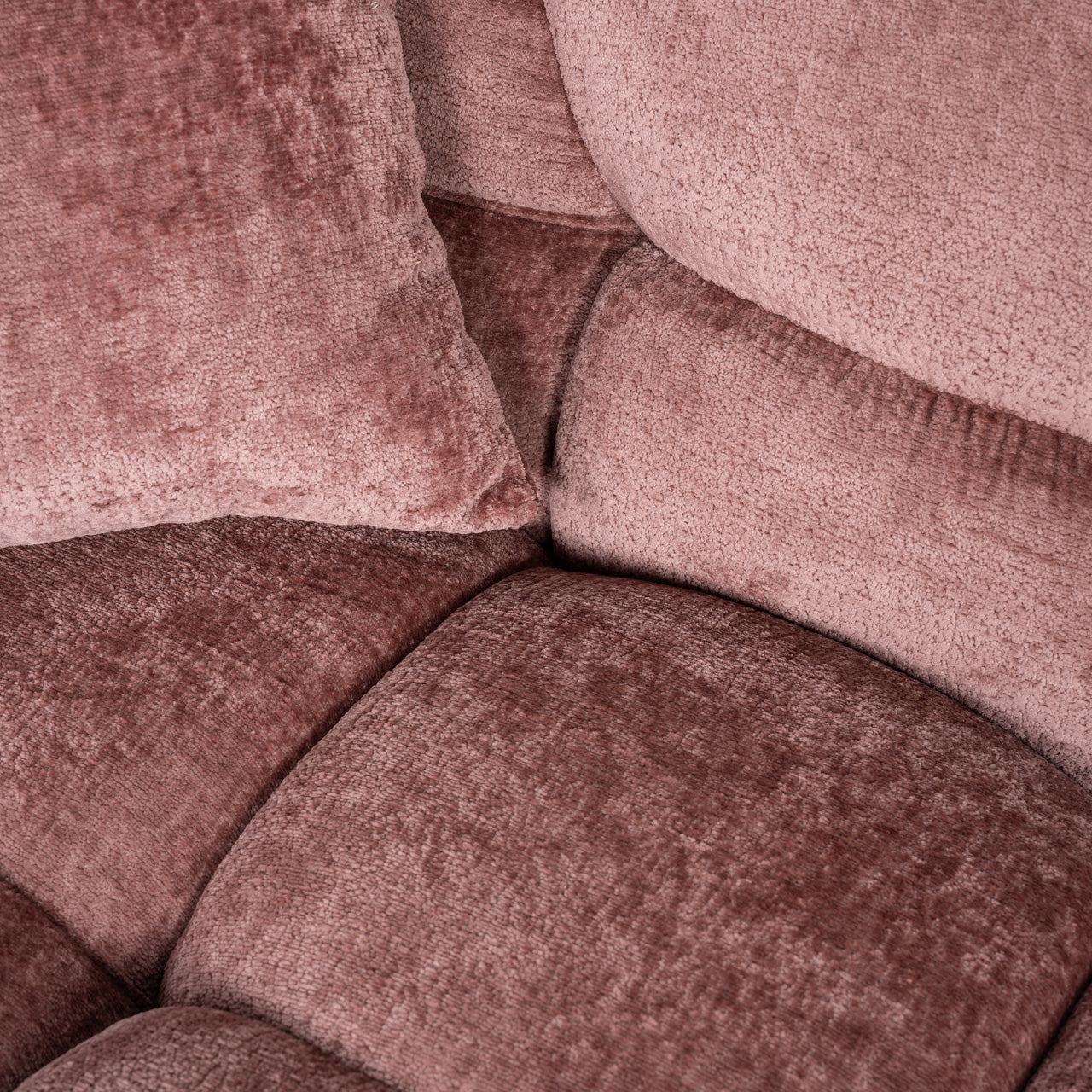 Dīvāns Charelle Richmond Interiors 74/258/106 cm Bergen 705 rose chenille - N1 Home