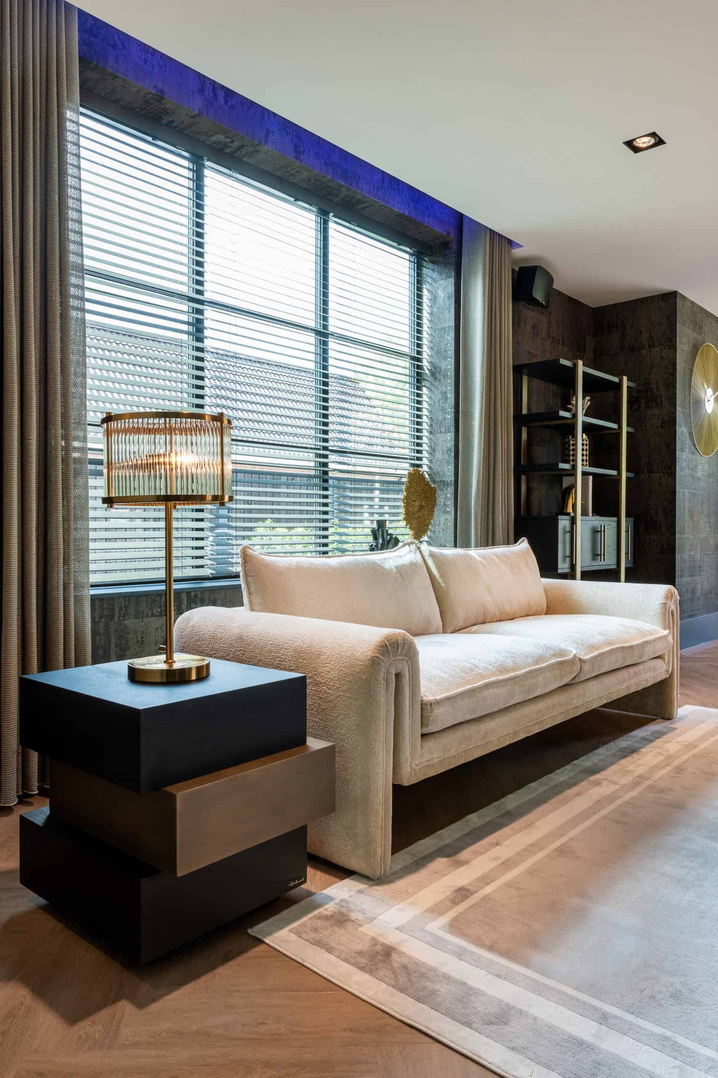 Kafijas galds Cambon Richmond Interiors 57/55/52 cm dark coffee