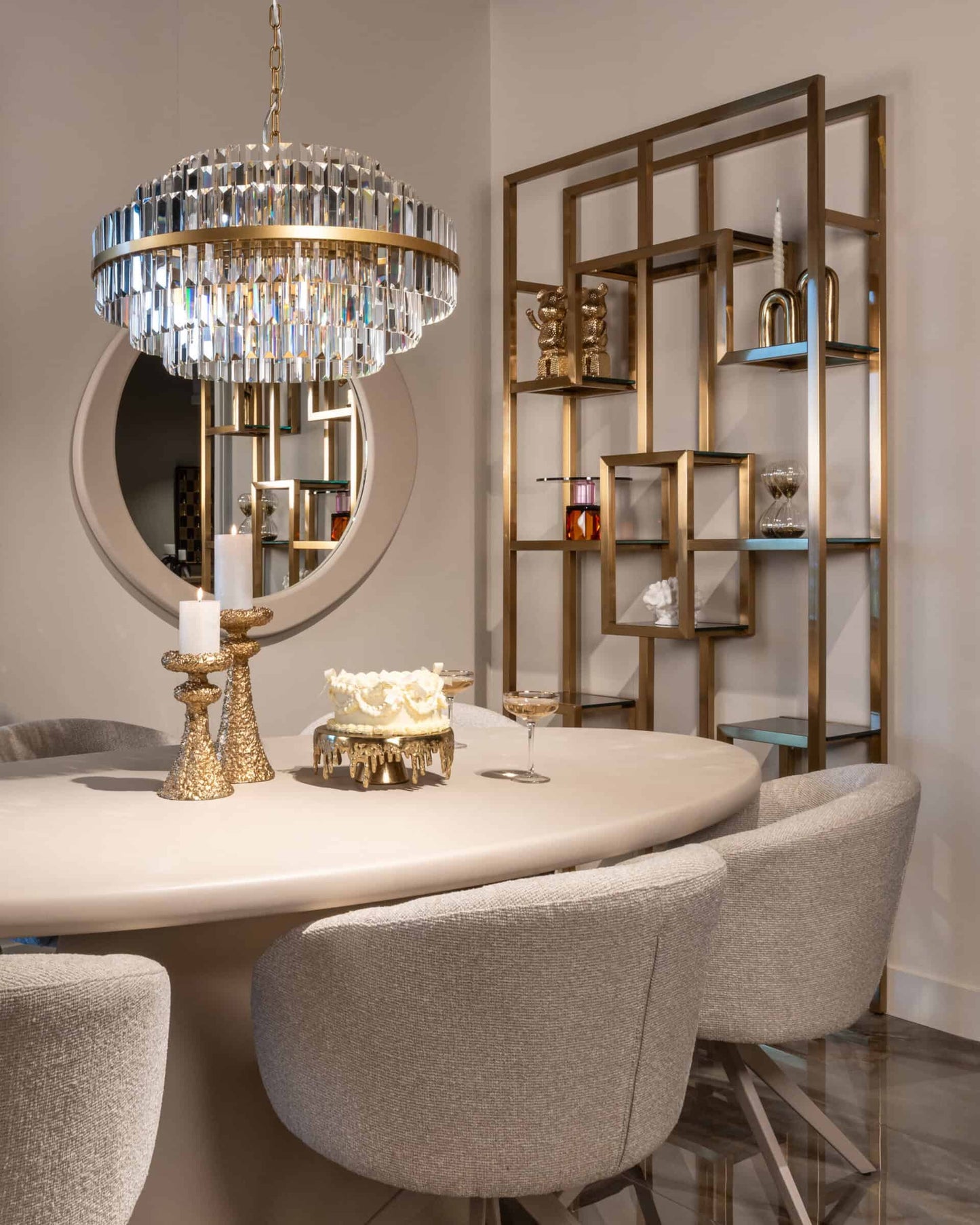 Vitrīna Magnus Richmond Interiors 108/230/29 cm brushed gold