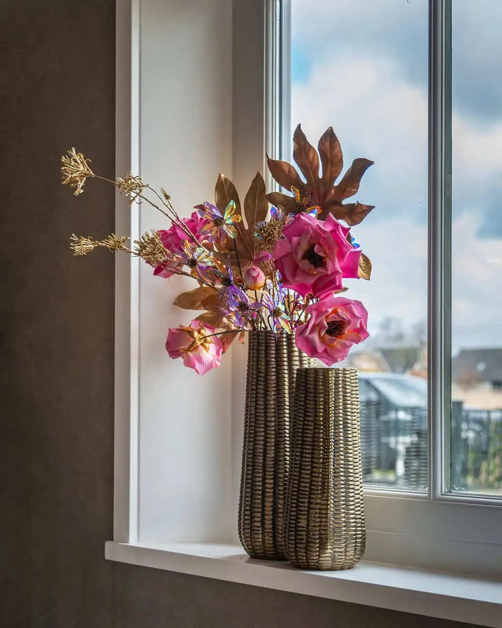 Vāze Richmond Interiors Loran big 42/16/16 cm zelts - N1 Home